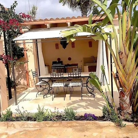 Holiday home Casa 3 Leones Llombarts